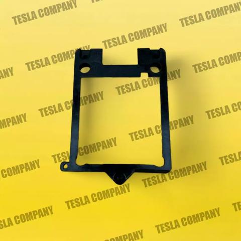 111862000C Tesla 
