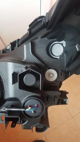 Купити 8114578050 Toyota Права блок фара