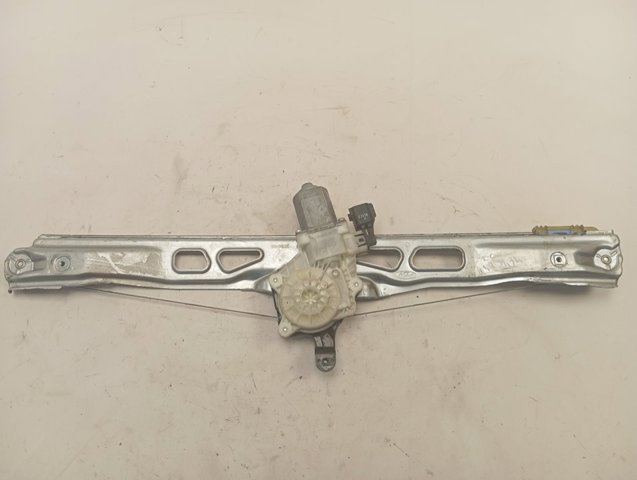 Склопідйомник з електродвигуном Ford BK21V23201AD ціна, від 43.77 USD