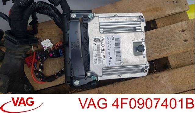 Електронний блок керування двигуном 4F0907401B VAG