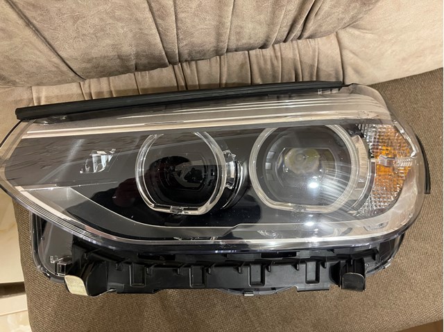  8739651 BMW