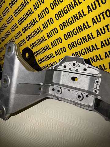 Кронштейн КПП Mazda KR9P39381 ціна, від 155.19 USD
