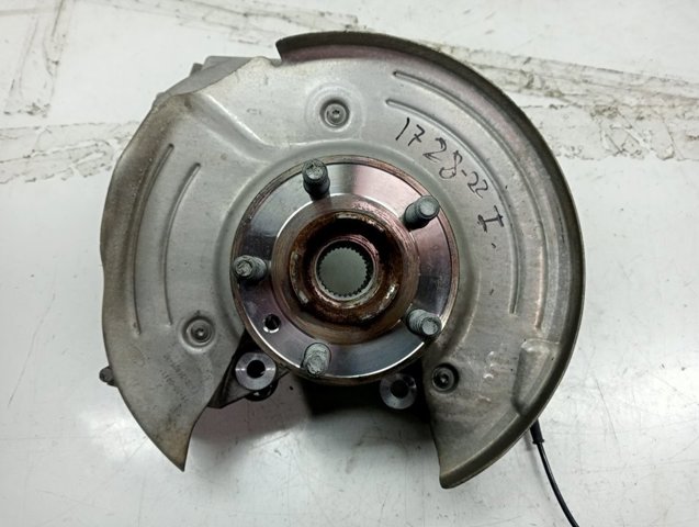 LR077914 Land Rover Цапфа поворотного кулака