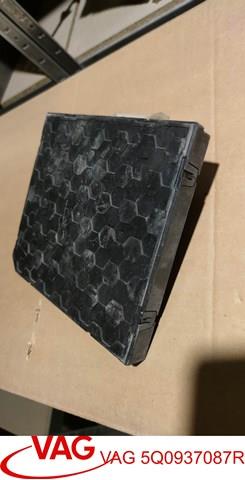 Блок комфорту VAG 5Q0937087R ціна, від 88.69 USD