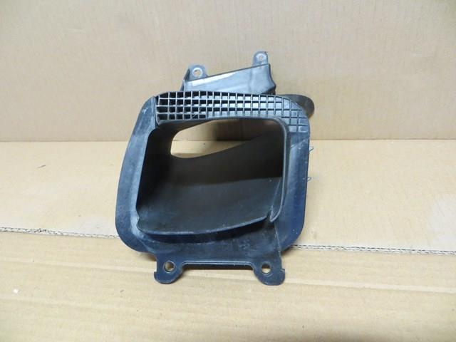 Купити 5281153010 Toyota Повітропровід (дефлектор) радіатора, правий