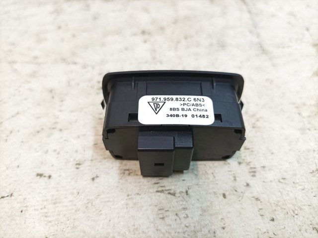  VAG 971959832C ціна, від 28.22 USD