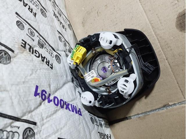 Установка подушки безпеки водія VAG 7P6880201D