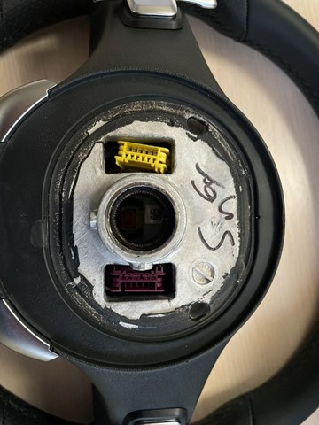 Рульове колесо Mercedes A0004609102 ціна, від 481.42 USD
