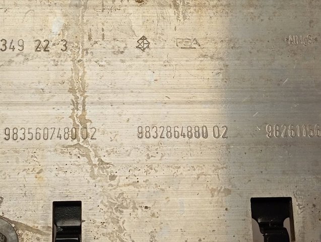 Купити 9832864880 Peugeot/Citroen Буфер бампера переднього