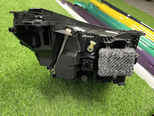 Купити 5A798D8 BMW 