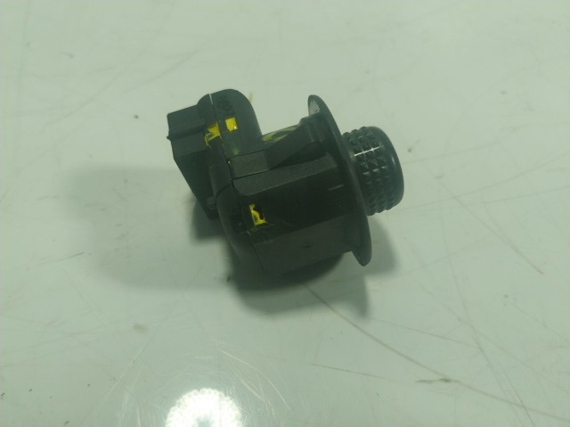  Land Rover YUF500030 ціна, від 12.57 USD