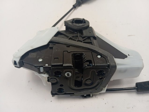 Купити 805029736R Renault (RVI) Замок дверки правої передньої