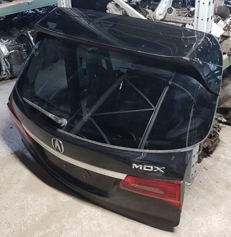 Треті двері на Acura MDX III YD3
