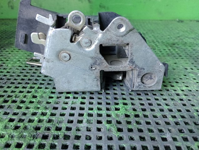 Замок передньої двері, лівої BMW 8122203 ціна, від 3.94 USD