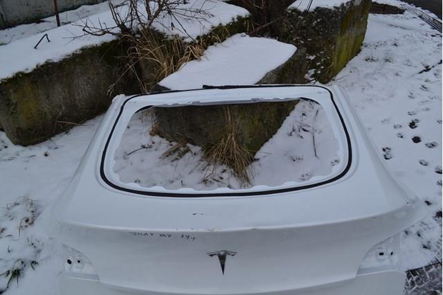  Tesla Motors 149341001A