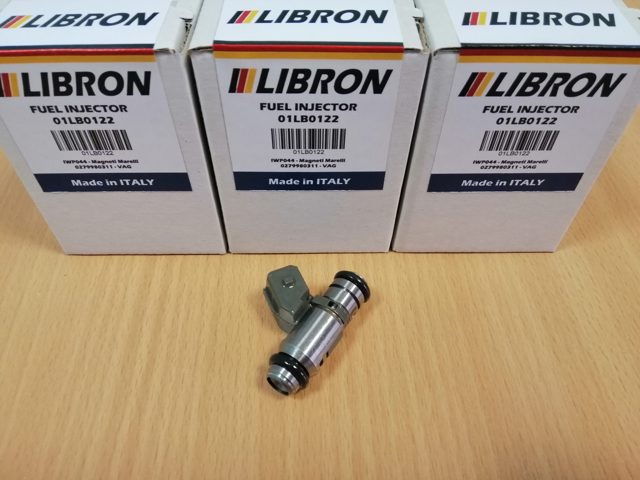 01LB0122 Libron Форсунка вприску палива
