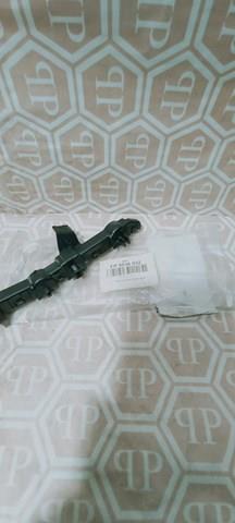 Праве кріплення переднього бампера FPS FP5036932 ціна, від 8.37 USD