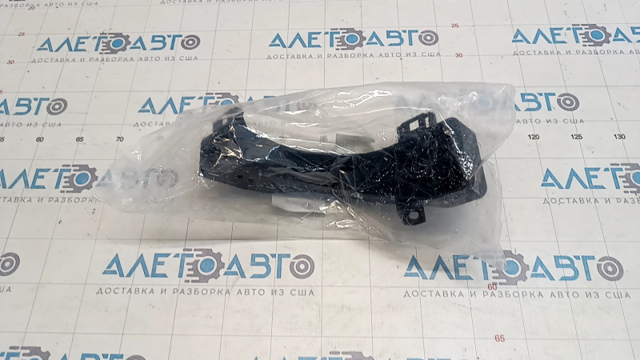 Рамка/облицювання фари лівої Hyundai/Kia 64117AA000 ціна, від 30.37 USD