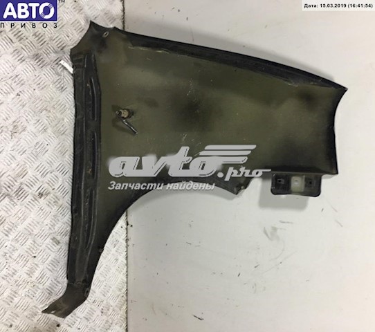 Ліве переднє крило Polcar 404301 ціна, від 32.80 USD