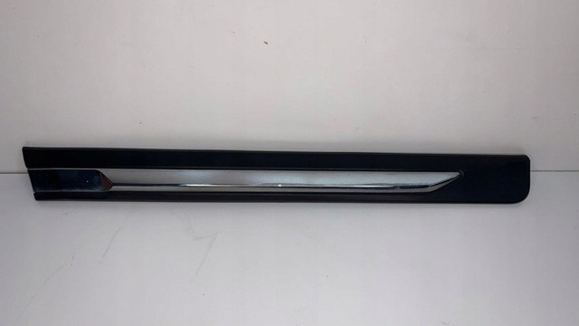 828766FR0A Nissan/Infiniti Накладка задніх правих дверей, нижня