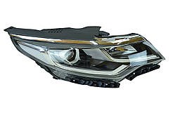 Фара права ZKA111355R Signeda