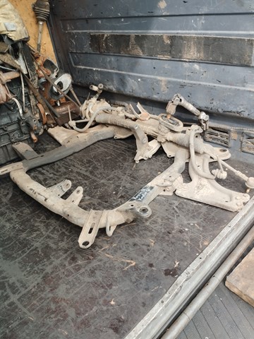 Підрамник передньої підвіски General Motors 93174594 ціна, від 191.35 USD