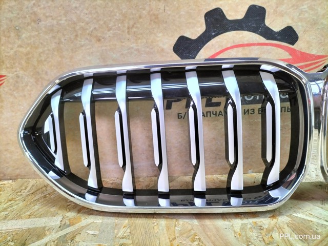 7476258 BMW Решітка радіатора