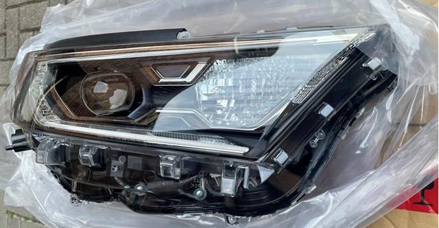 8114542B41 Toyota Основна фара - вставка