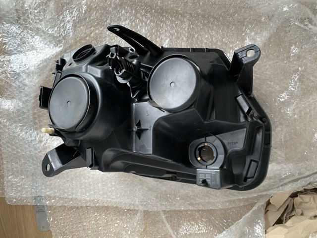 Фара правая FPS FP5627R5P ціна, від 150.54 USD
