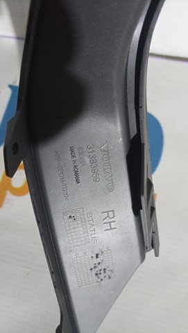 Купити 31383959 Volvo Накладка бампера переднього, права
