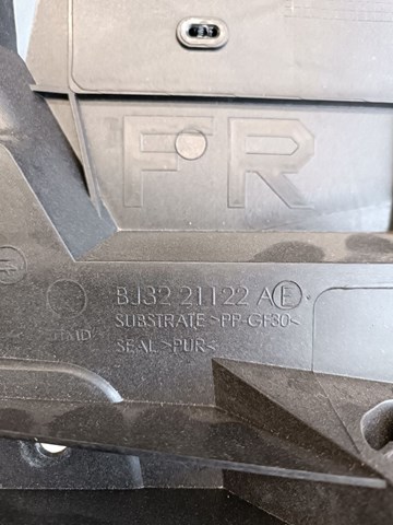LR048305 Land Rover 