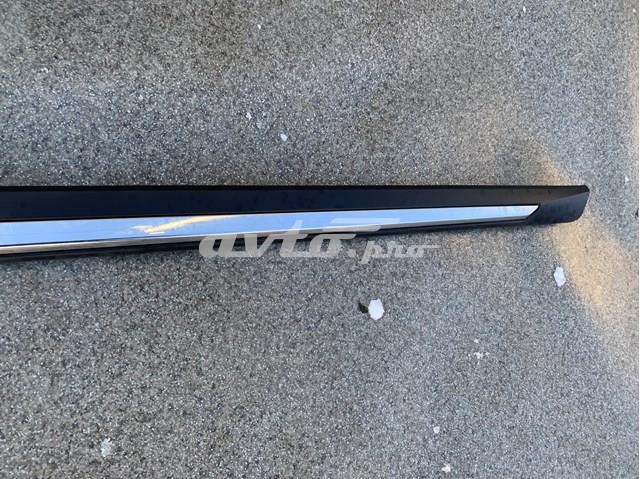 Купити 808766FR0A Nissan/Infiniti Молдинг передньої правої двері, нижній