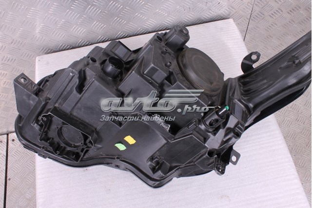 Купити LR040673 Land Rover Права блок фара