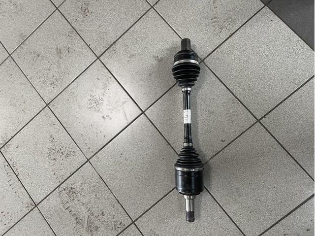 A1673308701 Mercedes Привід лівий