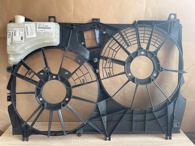 Дифузор (кожух) радіатора охолодження Lexus RX 450H/350L/200T