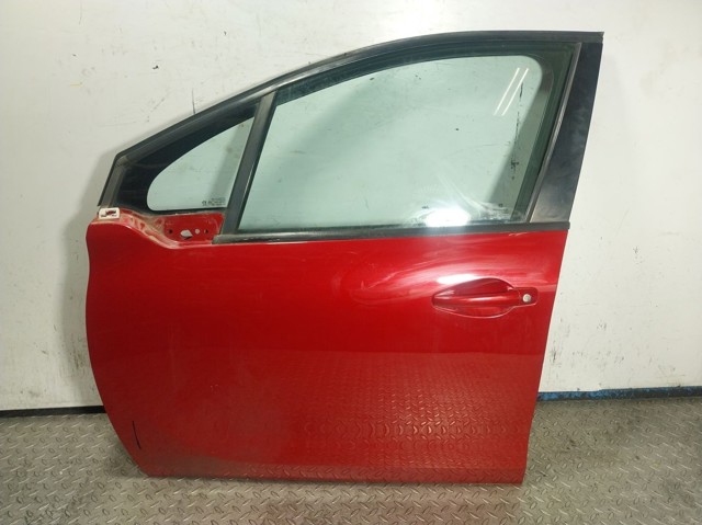 Двері передні ліві 9807820780 Peugeot/Citroen