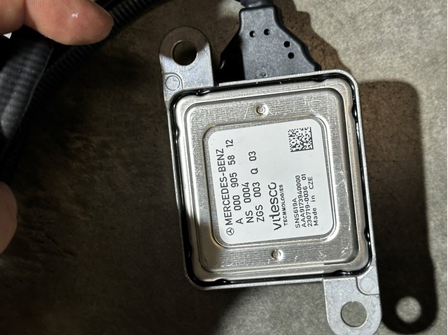 Купити A000905581287 Mercedes 