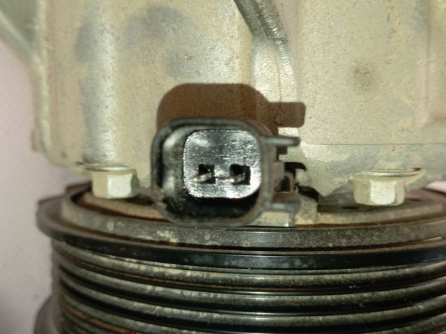 Компресор кондиціонера 2127152 Ford
