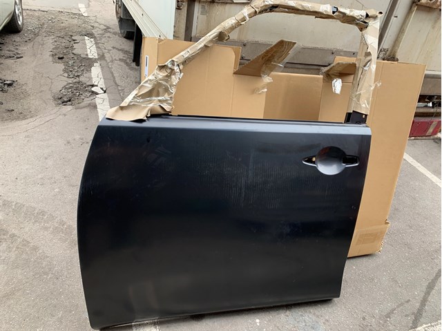 H010A5ZAMB Nissan/Infiniti Дверь передня ліва