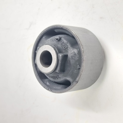 Купити 54570W000P Mitsubishi Сайлентблок передньої підвіски
