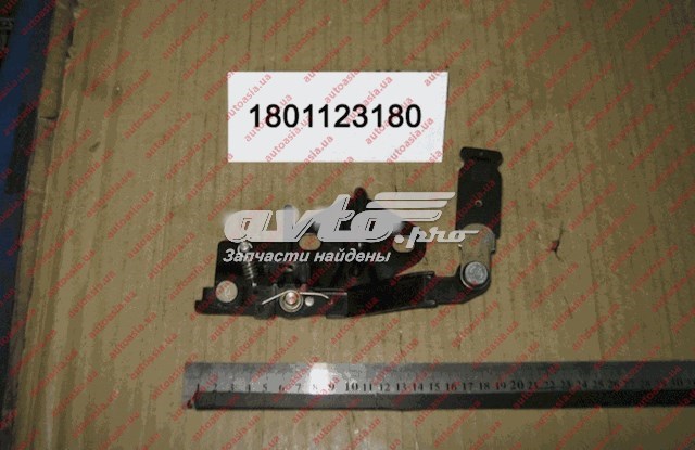 Замок капота 1801123180 Geely