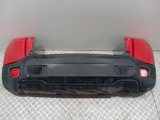 Купити 735598903 Chrysler Задній бампер