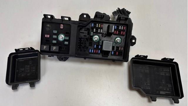  Land Rover LR137654