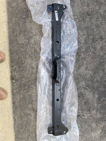 Рамка радіатора верхня FPS FP5081200 ціна, від 91.12 USD