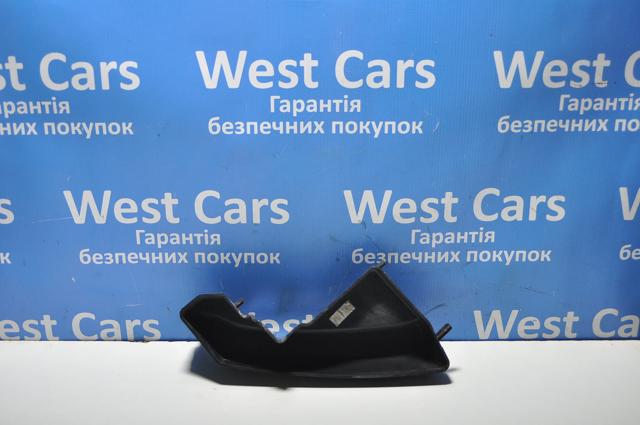 LR026530 Land Rover Лівий кронштейн переднього бампера