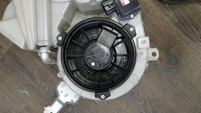 Двигун вентилятора пічки (опалювача салону), задній Q-fix Q3730376 ціна, від 84.98 USD