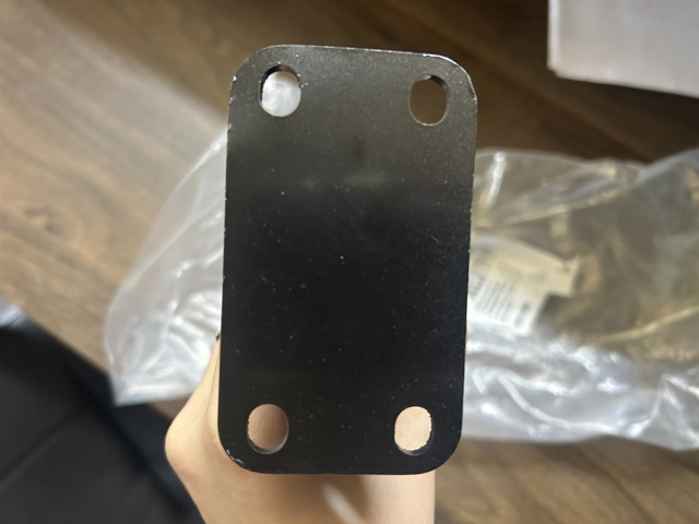 Кронштейн підсилювача переднього бампера Signeda PAD43036AR ціна, від 47.19 USD