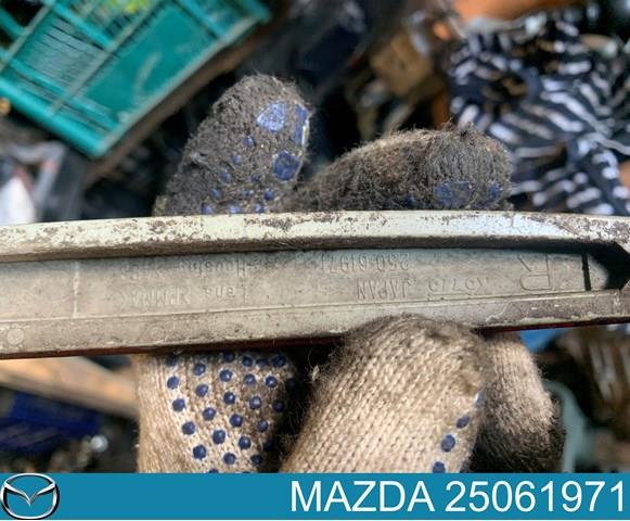  25061971 Mazda