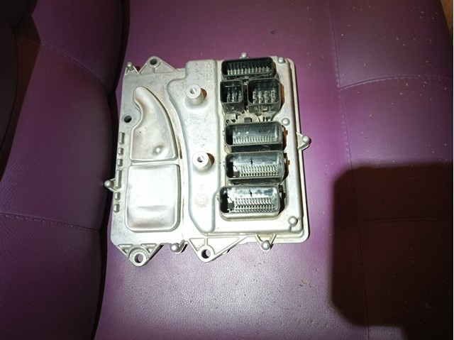 Блок двигуна BMW 12147629420