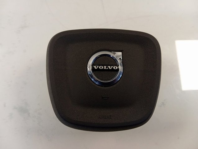 Панель приладів торпеди Volvo 32315799 ціна, від 209.25 USD